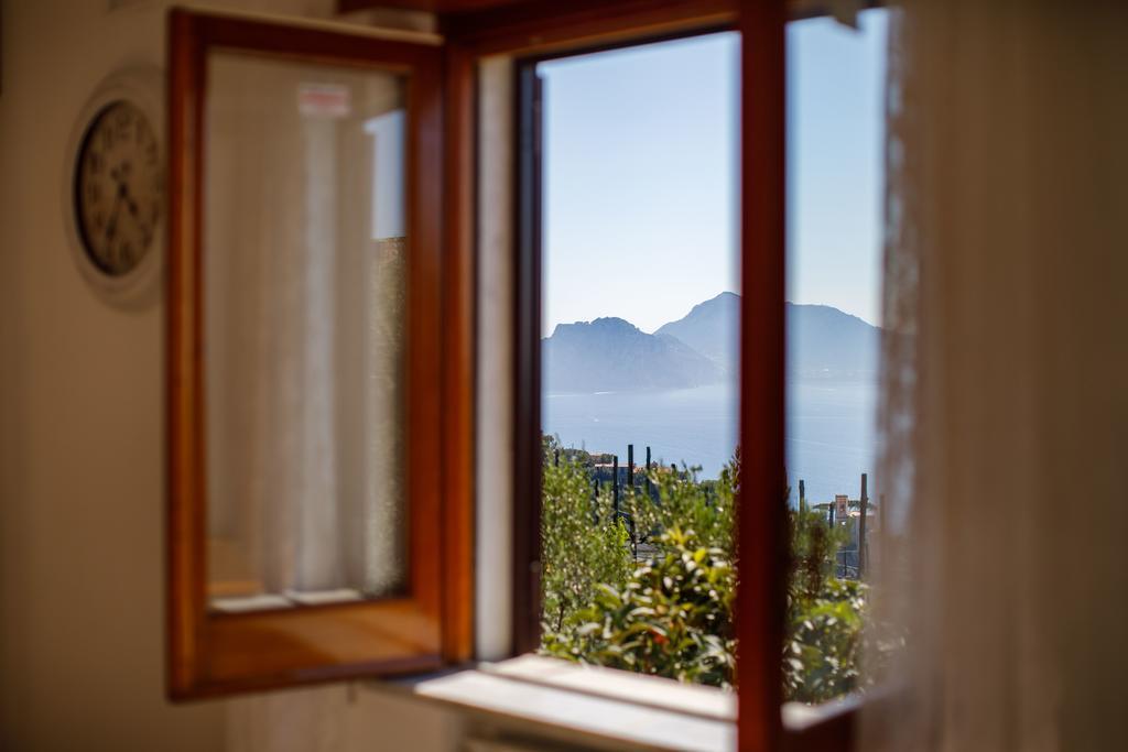 Il Nido Del Gabbiano Massa Lubrense Exterior foto